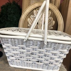White wicker picnic basket